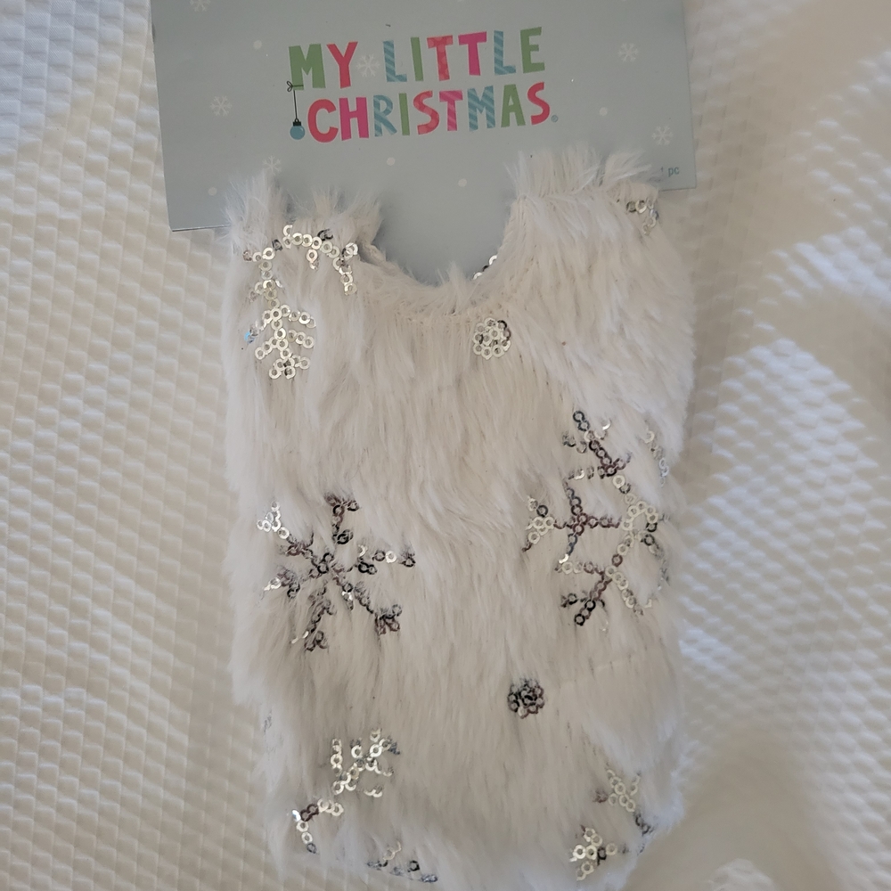 White Snowflake Fur Tree Skirts